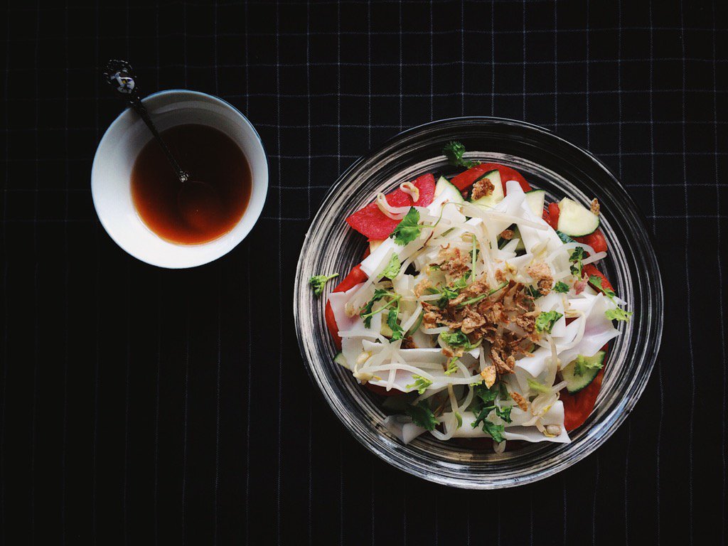 BoppingElf77's tweet photo. Today's #supper.
#food #foodie #foodporn #vietnamese #asian #noodles #salad #chalua #iphone #photography #eat #cook https://t.co/HJ6jX4pBd7