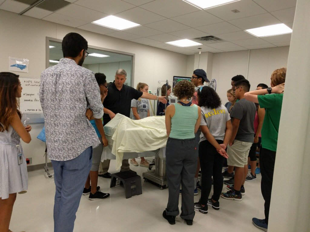 UNCsim's tweet image. #CampNeuro team made a #CodeSepsis diagnosis in their #UNCsim! These are high school students exploring medicine or psychology careers #STEM