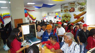 IACTP_MPPSP's tweet photo. Jornada especial de venta de productos de Nuestra Panadería en el #IACTP @juancbs77 @mirelct @irisvarela @mspenitenciario @jsd2d https://t.co/81qH346wax