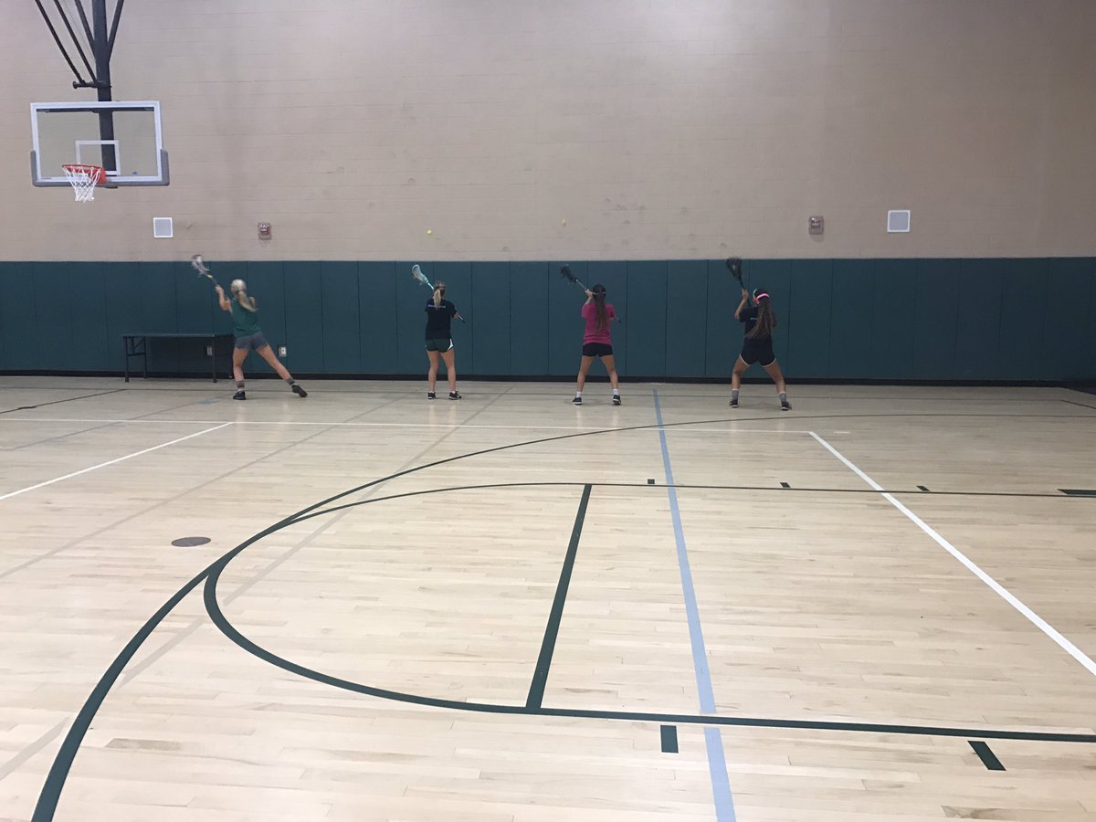 MMHSGlax's tweet image. Great Job today! #worktheleft #wallball #gorams