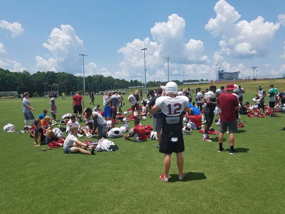 aj136123's tweet photo. FCA 2017 Day 2 @MCFootballCoach @Coach_SJarvis @MCHAWKSFCA https://t.co/R2vuXVPeKF