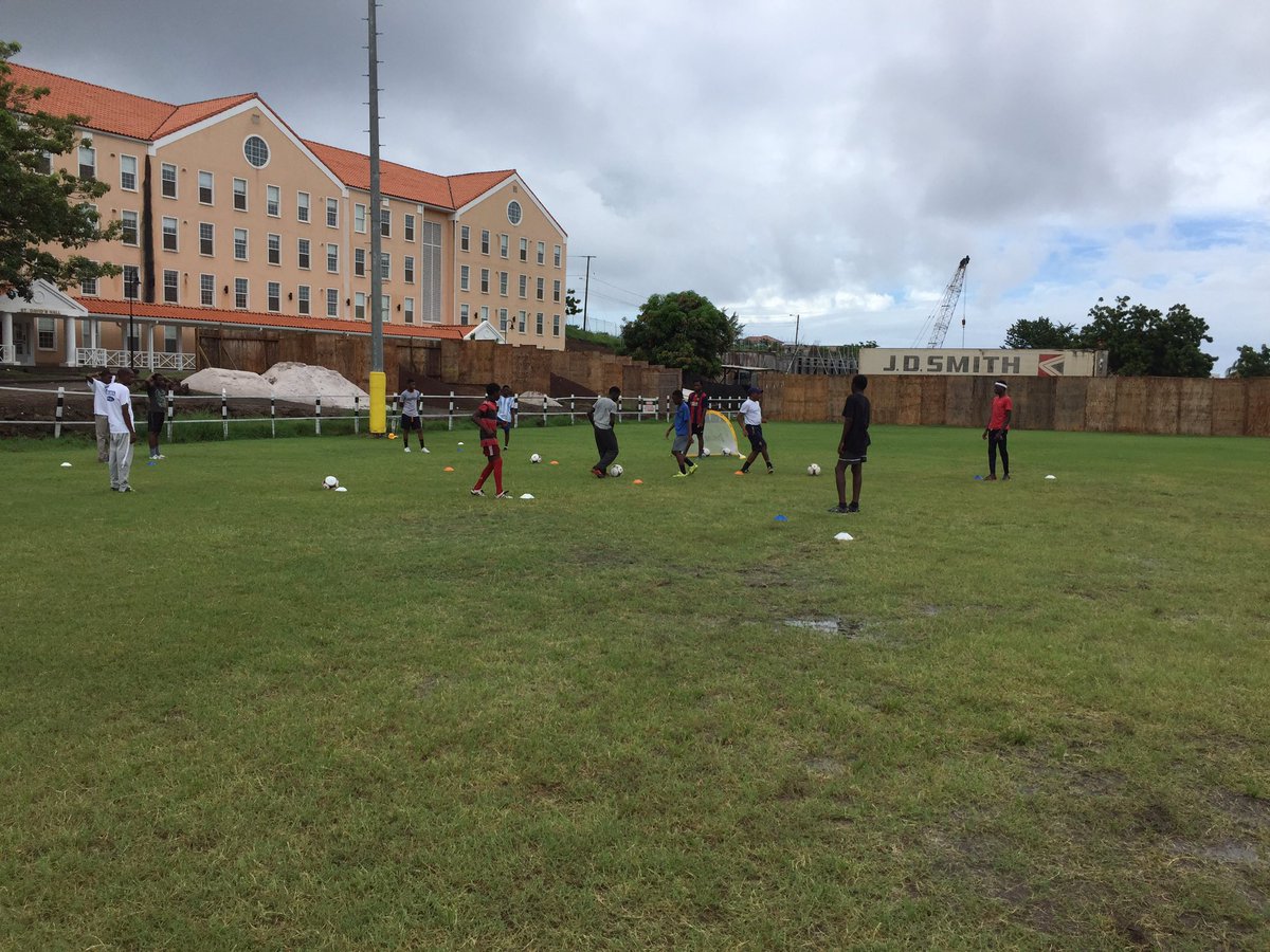 jrfcaribbean's tweet photo. ICYMI: Scenes from last week's mentoring and field sessions held at @StGeorgesU #JRFSummerProgram https://t.co/S224cdorcx