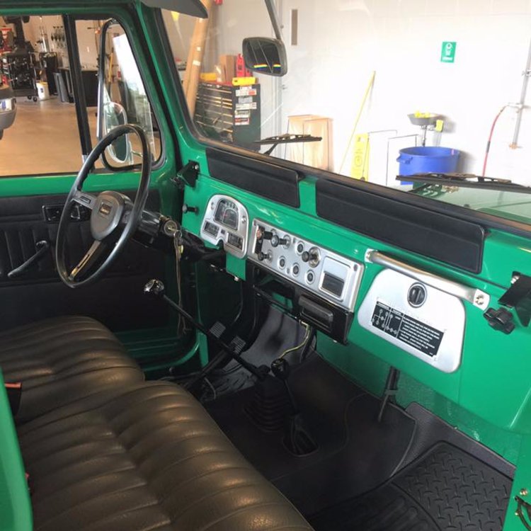 AutoImages239's tweet image. We know your vehicle inside and out.