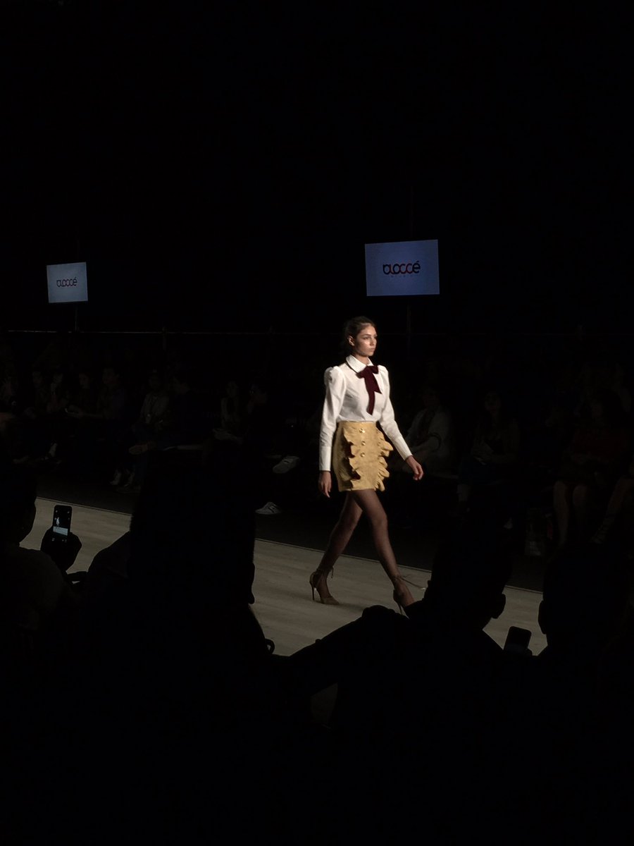 JacquelineOhG's tweet photo. At #InterModa2017 hunting trends.
#fashion #Guadalajara #Trends https://t.co/aWDC0YzJgV