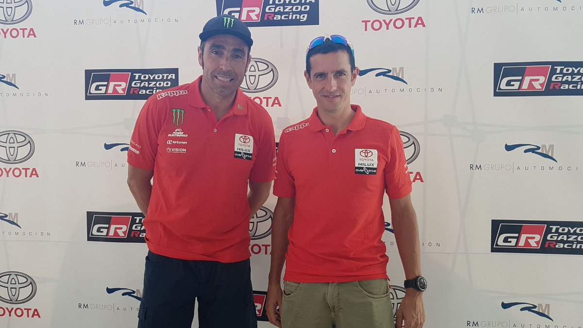 enriquecentenof's tweet photo. Ya tenemos a @NaniRoma y @AlexHar23 en @ToyotaRimauto firmando autógrafos y hablando de su participación en @BajaAragon @TGRFans https://t.co/99yozh2U26