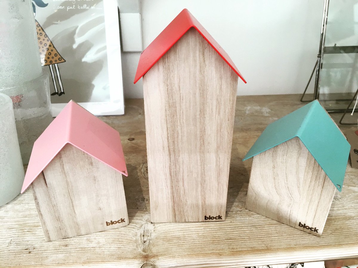 flywentby's tweet photo. Get your foot on the property ladder with a bijou residence to keep your treasures in. #littleboxes https://t.co/2nJnZILq8v
