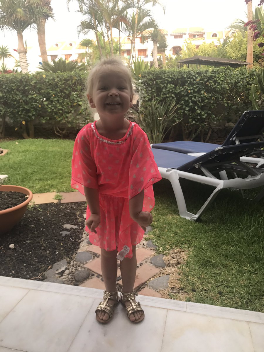 CharlieRobertsX's tweet photo. Tenerife 💗☀️ https://t.co/0kBOYRYeYs