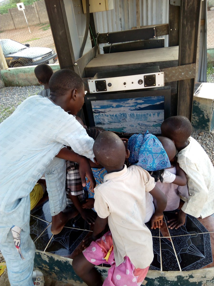 SulejaHub's tweet photo. Community Children playing educational games in their free Hello Hub build by @ProjectsforAll @katrinmacmillan @rollswells https://t.co/ViS0z640sx