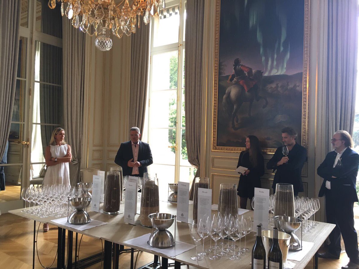 Chateau_Pommard's tweet photo. #Brand #Relaunch tonight in #Paris at @hoteldecrillon. A #wonderful evening of #wine with new #friends. #Burgundy #PinotNoir #NewChapter https://t.co/jocZ6QHlVx