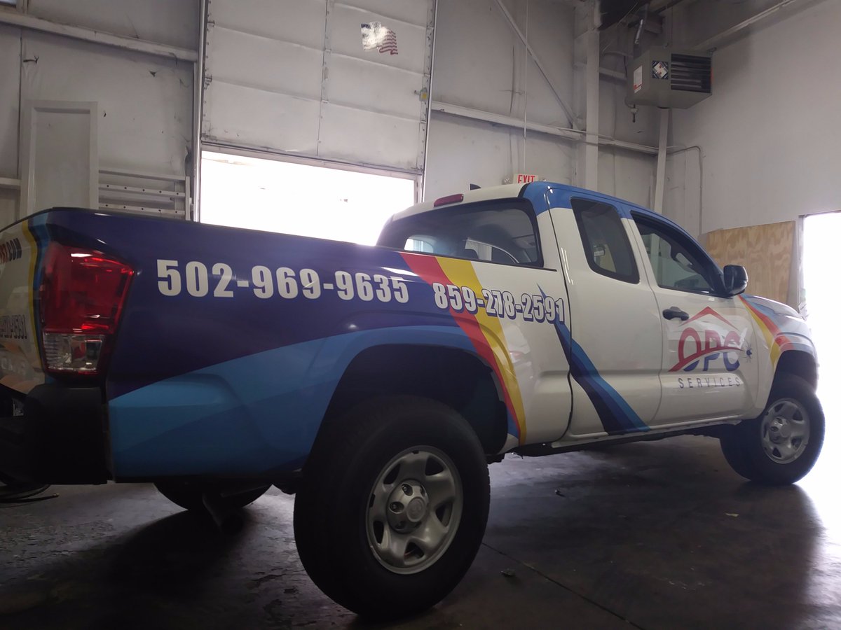 PremierDecal502's tweet photo. Working on a couple more @OldhamPestContr #fleetgraphics #partialwraps https://t.co/w4wxDn1gsF