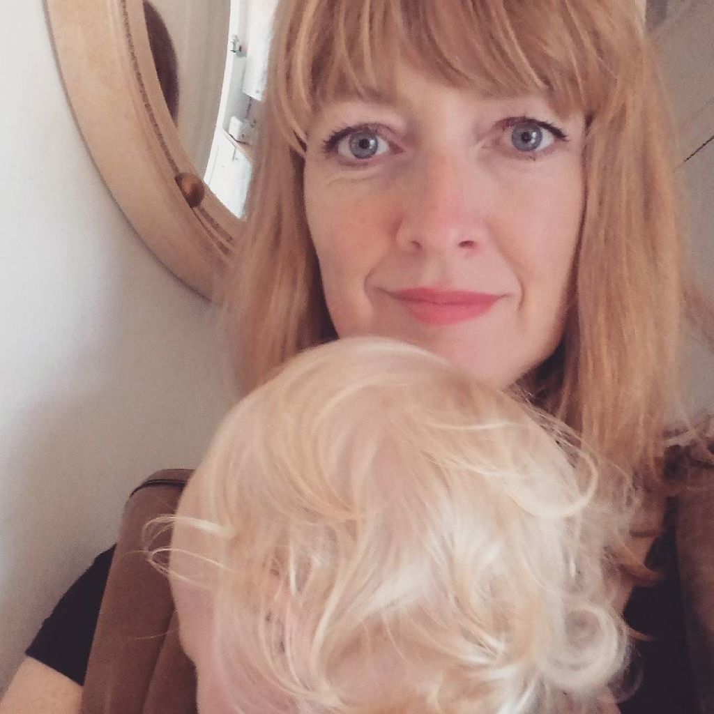 _wellnessclinic's tweet photo. Sling cuddles are few and far between, soaking up every second. #nursingtoddler #sling #babywearingireland #babywe… https://t.co/cpkTweGW7n https://t.co/wAM478Fwkh