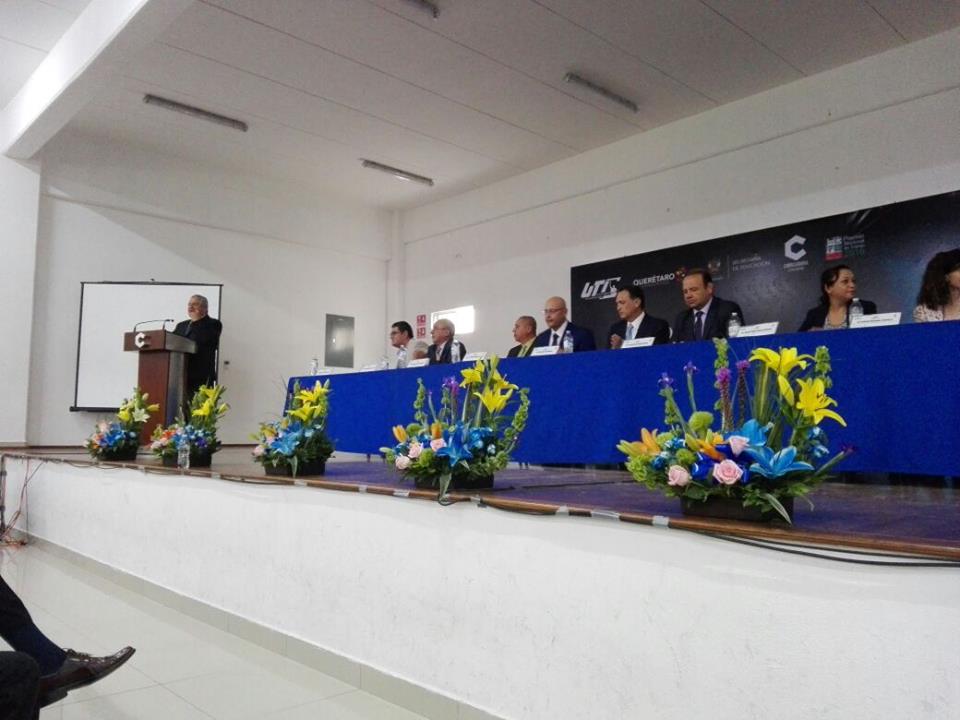 CIBETICUTC's tweet photo. Oficialmente inaugurado el Primer Congreso Iberoamericano de TIC #CIBETIC2017 #SomosUTC #UniversidadTecnológicadeCorregidora https://t.co/toIXkkXf6g