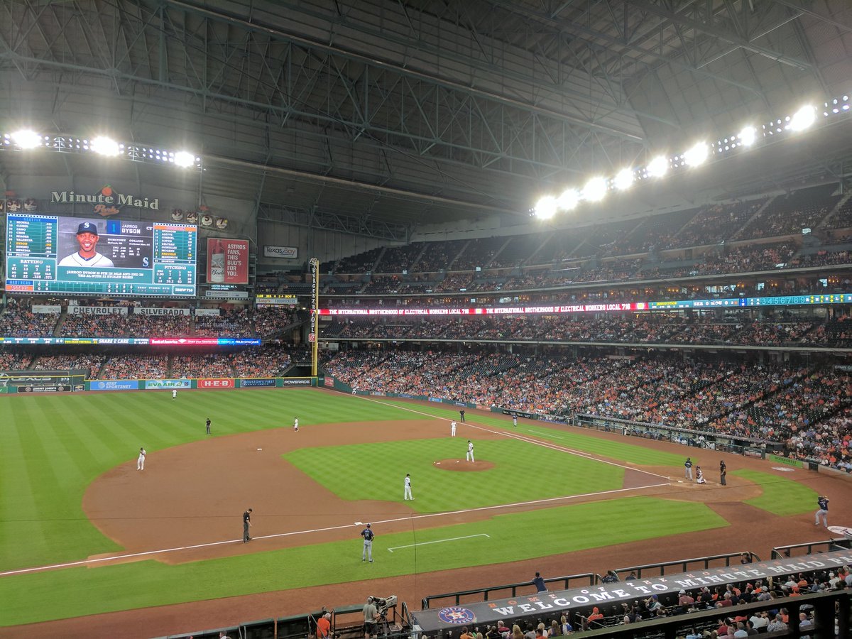 Longo7's tweet photo. Astros vs. Mariners https://t.co/FCdvdPMvQd