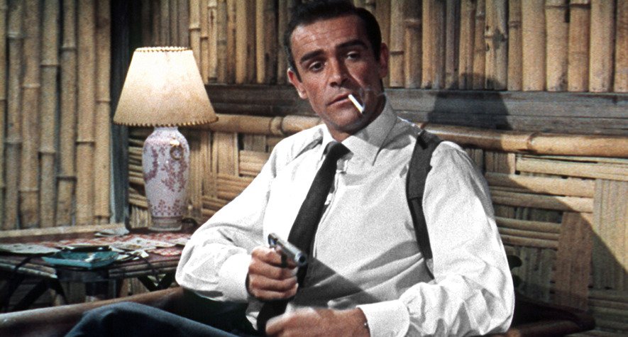 The many ways to wear a white shirt bit.ly/2tHebwE