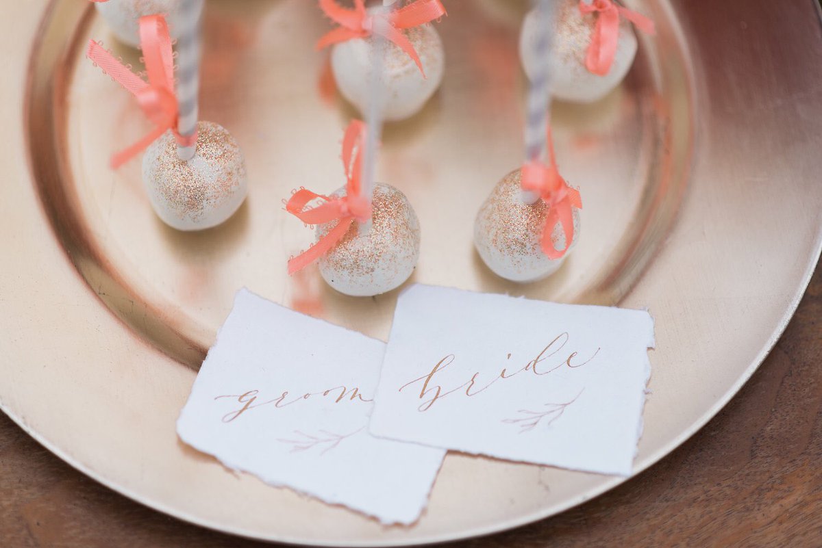 SDCakePopShop's tweet photo. It's the little details that make your special day a little extra sweet✨ #WeddingWednesday https://t.co/lxzndLJVQv