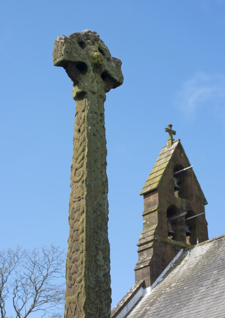 vikingverse's tweet photo. @JorvikViking I like Gosforth better! That's a real cross. #ChurchExplorers #Vikings https://t.co/DrCDJb34DP