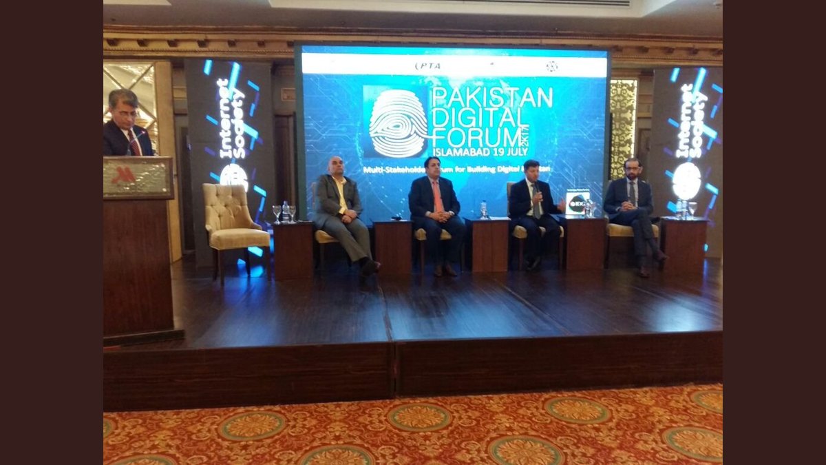 Parvez_Iftikhar's tweet photo. Moderating the concluding session of Pakistan Digital Forum today - jointly organized by: @PTA @HEC and @ISOCibdpk #pakdf2017 https://t.co/jsKqfcnr85