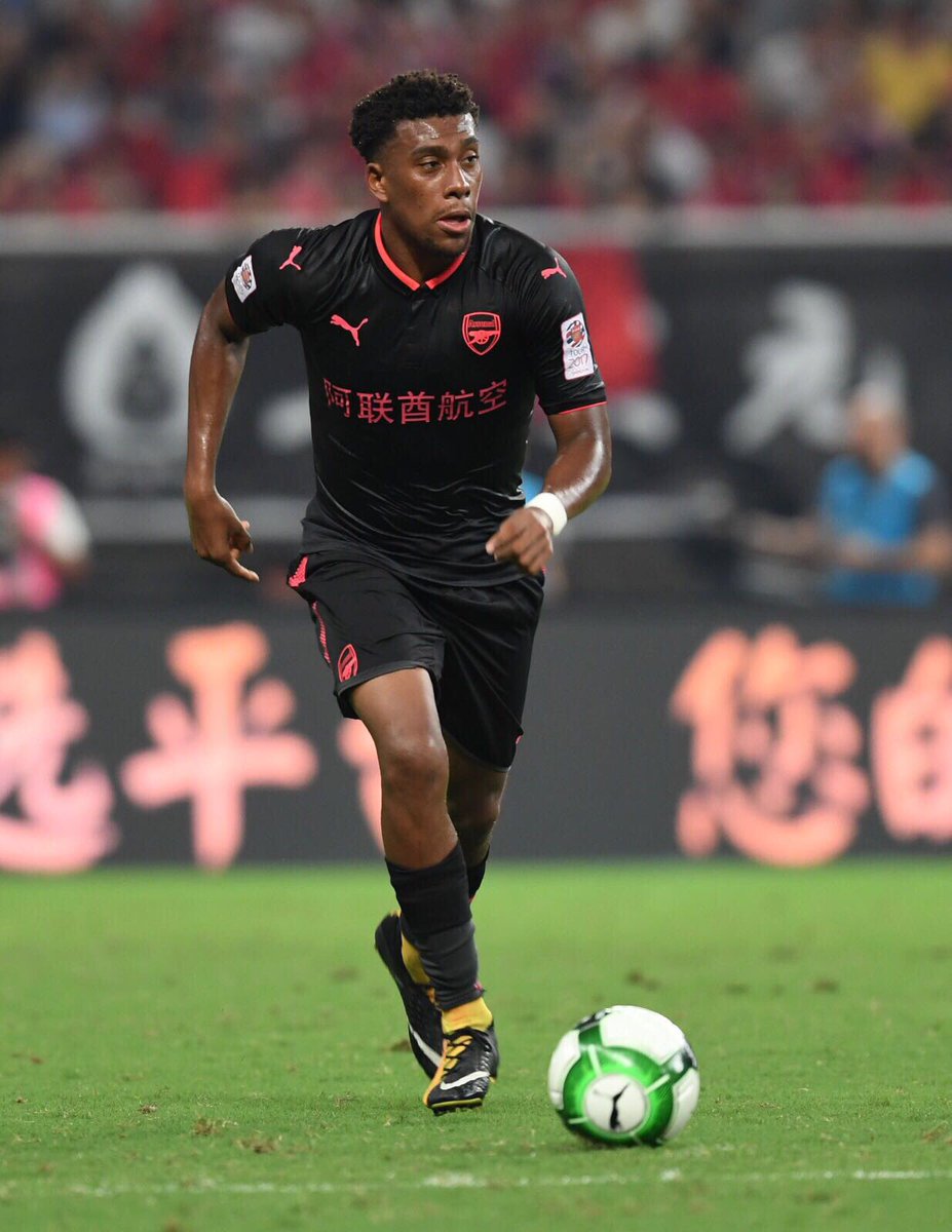 alexiwobi's tweet photo. #BIG17 🔴⚪ Next Stop Beijing 🇨🇳#ArsenalTour2017 https://t.co/zsOiXyaqww
