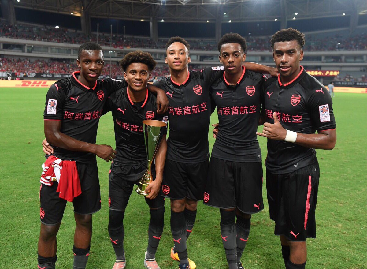 alexiwobi's tweet photo. #BIG17 🔴⚪ Next Stop Beijing 🇨🇳#ArsenalTour2017 https://t.co/zsOiXyaqww