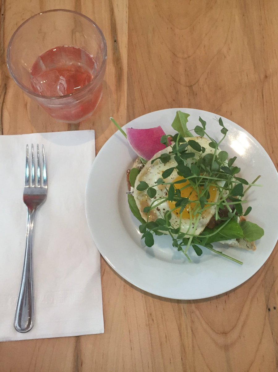 😍 <a href="/twodishes/">Two Dishes Catering</a>  #SoFullbutCannotStop #FavBrunchSpot