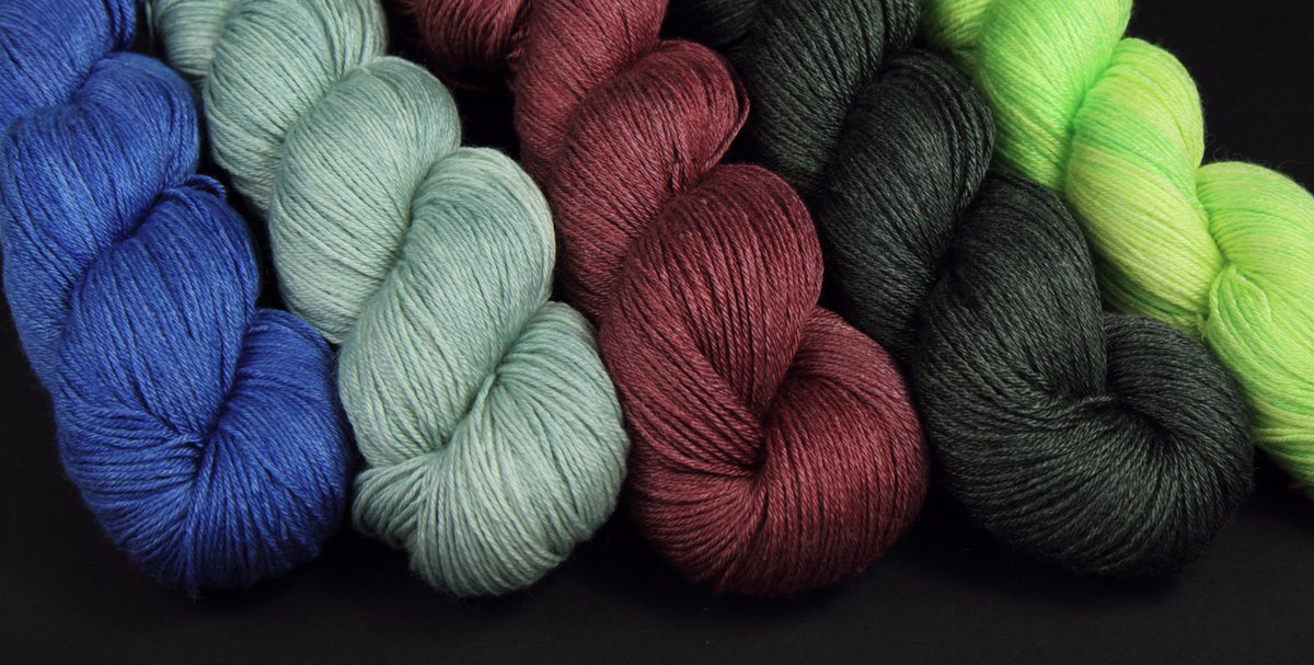 itsastitchup's tweet photo. Crystalline Shawl kits now available to order:
https://t.co/s9anNYiomr #knitting #laceknitting #handknit #knitincolour #yarn https://t.co/mnbS24nSOD