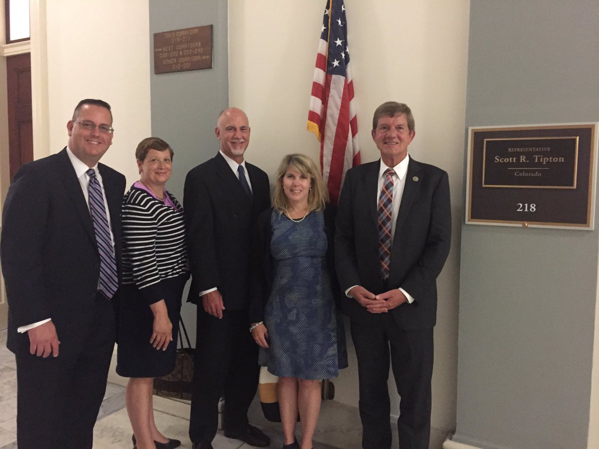 safdelivers's tweet photo. Thank you @RepTipton for supporting seasonal #SmallBusiness and #STARSACT https://t.co/SyK4zWmcfV