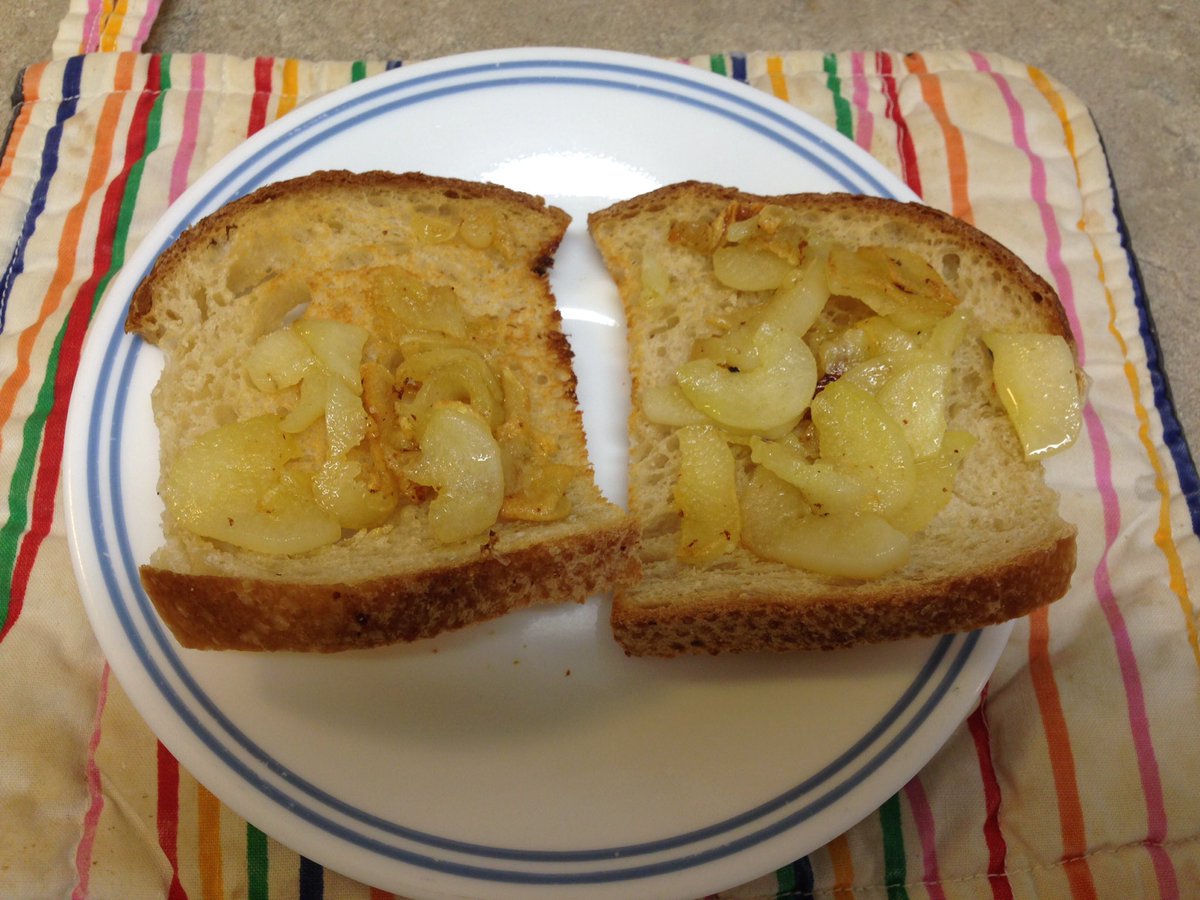 mayasonthego's tweet photo. #Garlic (sautéed in evoo) practically eliminates my #caregiver #fatigue #Alzheimers #caringformom #WednesdayWisdom https://t.co/R2q54JkKoo