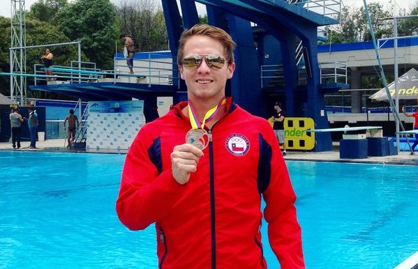 RadioSportChile's tweet photo. NOTA | Natación: El dramático discurso de @DonatoNeglia tras viajar sin entrenador al Mundial de Budapest https://t.co/GiAmREJljd https://t.co/YVJkdtzKBz