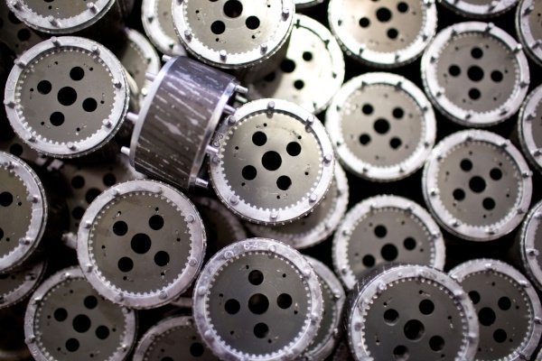 Custombolts tweet picture