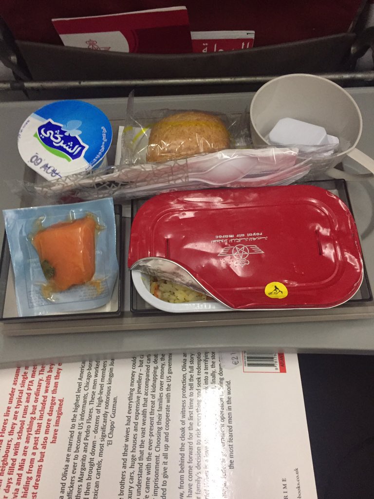 kpomfret800's tweet photo. Onboard @royalairmarocuk ➡️#JDFL.@hstellingwerff can you provide a personal review on this pre race meal?Not a 👩‍🔬, but looks a bit 'fishy'! https://t.co/GBPFL8Qwbn