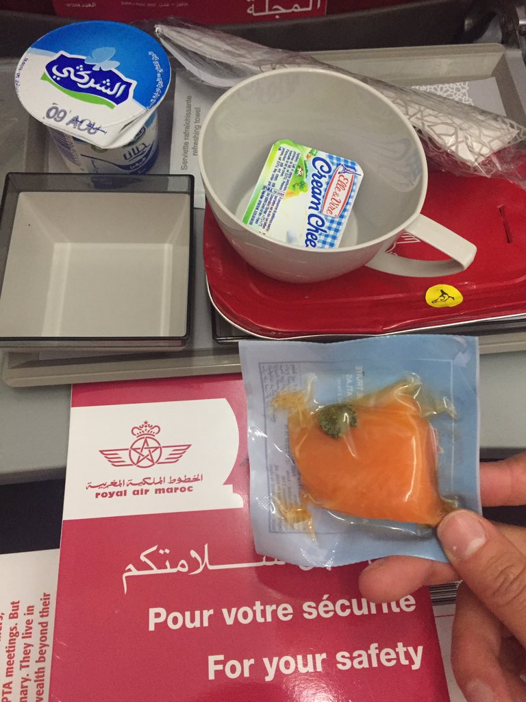 kpomfret800's tweet photo. Onboard @royalairmarocuk ➡️#JDFL.@hstellingwerff can you provide a personal review on this pre race meal?Not a 👩‍🔬, but looks a bit 'fishy'! https://t.co/GBPFL8Qwbn