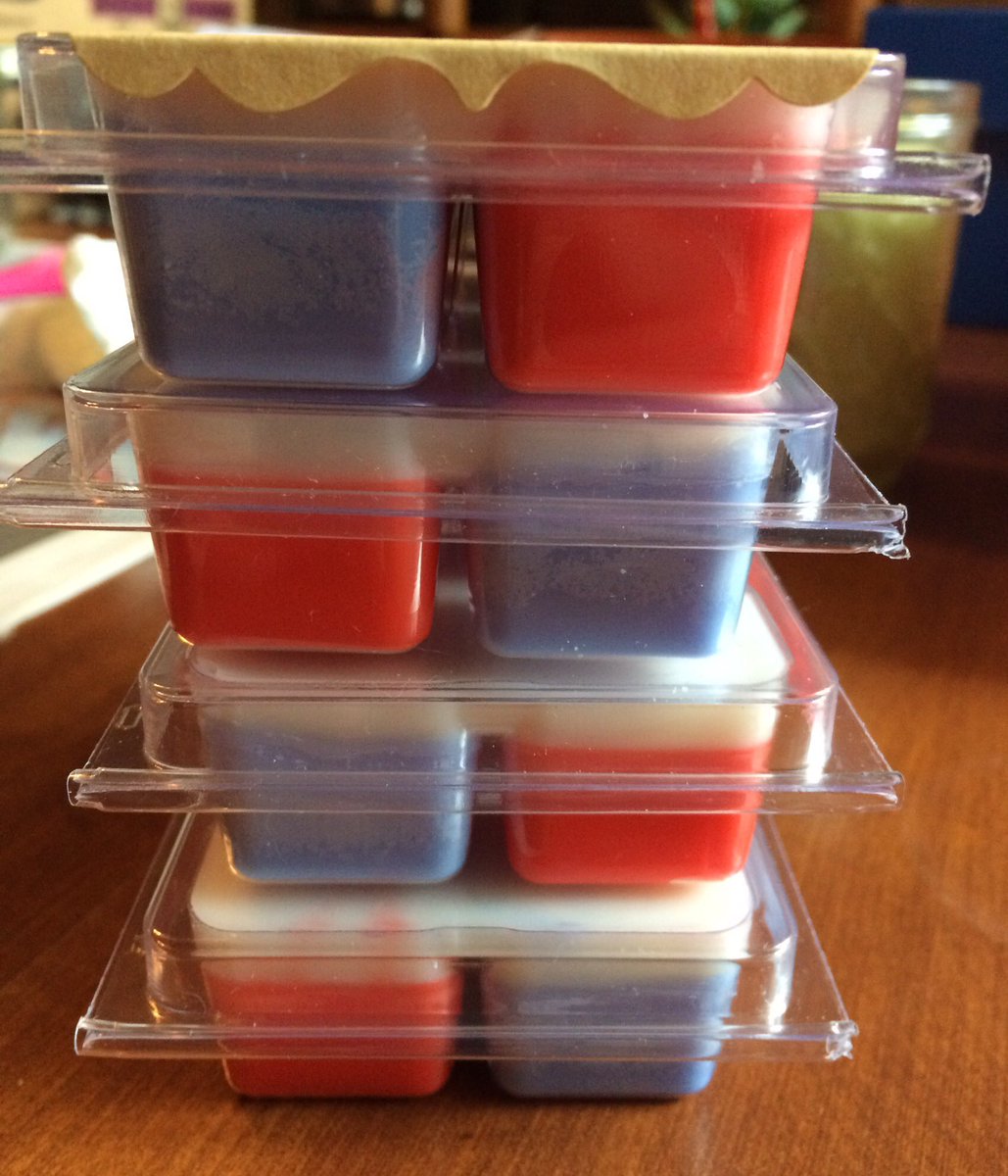 calliescandles's tweet photo. Americana wax melts
A blend of peppermint, cinnamon, and vanilla. 
$2.00 each. 

Buy them here 👇🏻
https://t.co/tIo9zf0veG https://t.co/YaPwr31CYT