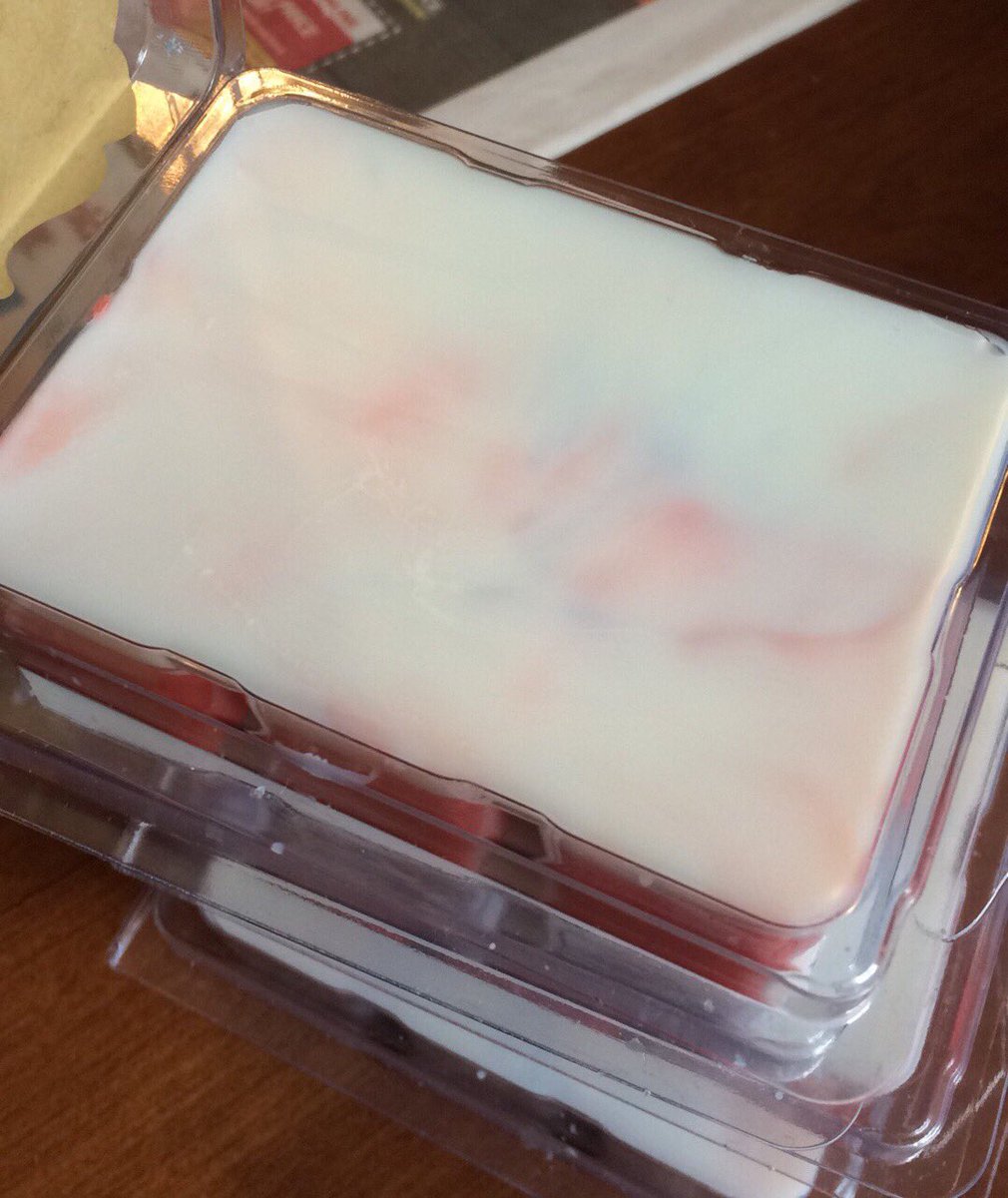 calliescandles's tweet photo. Americana wax melts
A blend of peppermint, cinnamon, and vanilla. 
$2.00 each. 

Buy them here 👇🏻
https://t.co/tIo9zf0veG https://t.co/YaPwr31CYT