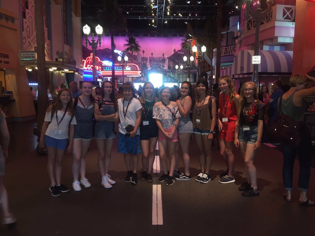 TCA_EandA's tweet photo. DisneyLand https://t.co/DZQ1vSMJ5z