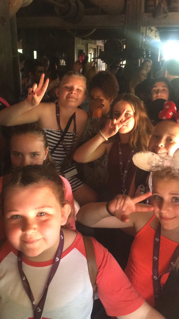 TCA_EandA's tweet photo. DisneyLand https://t.co/CmT1y9yFWB