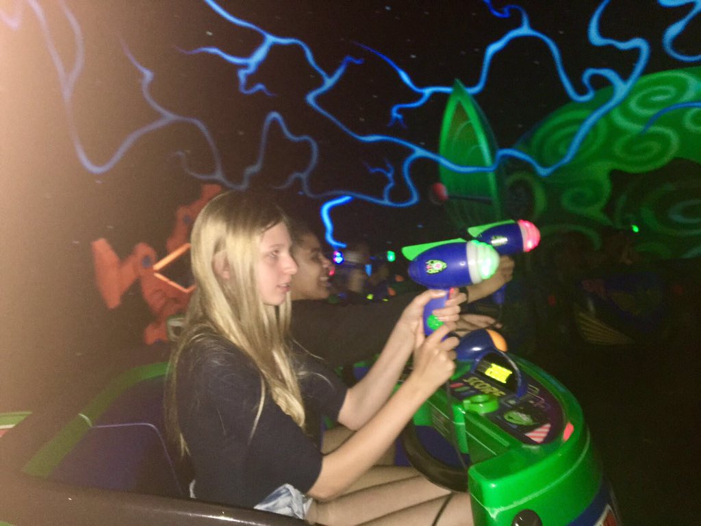 TCA_EandA's tweet photo. DisneyLand https://t.co/z2FA4FRy0V