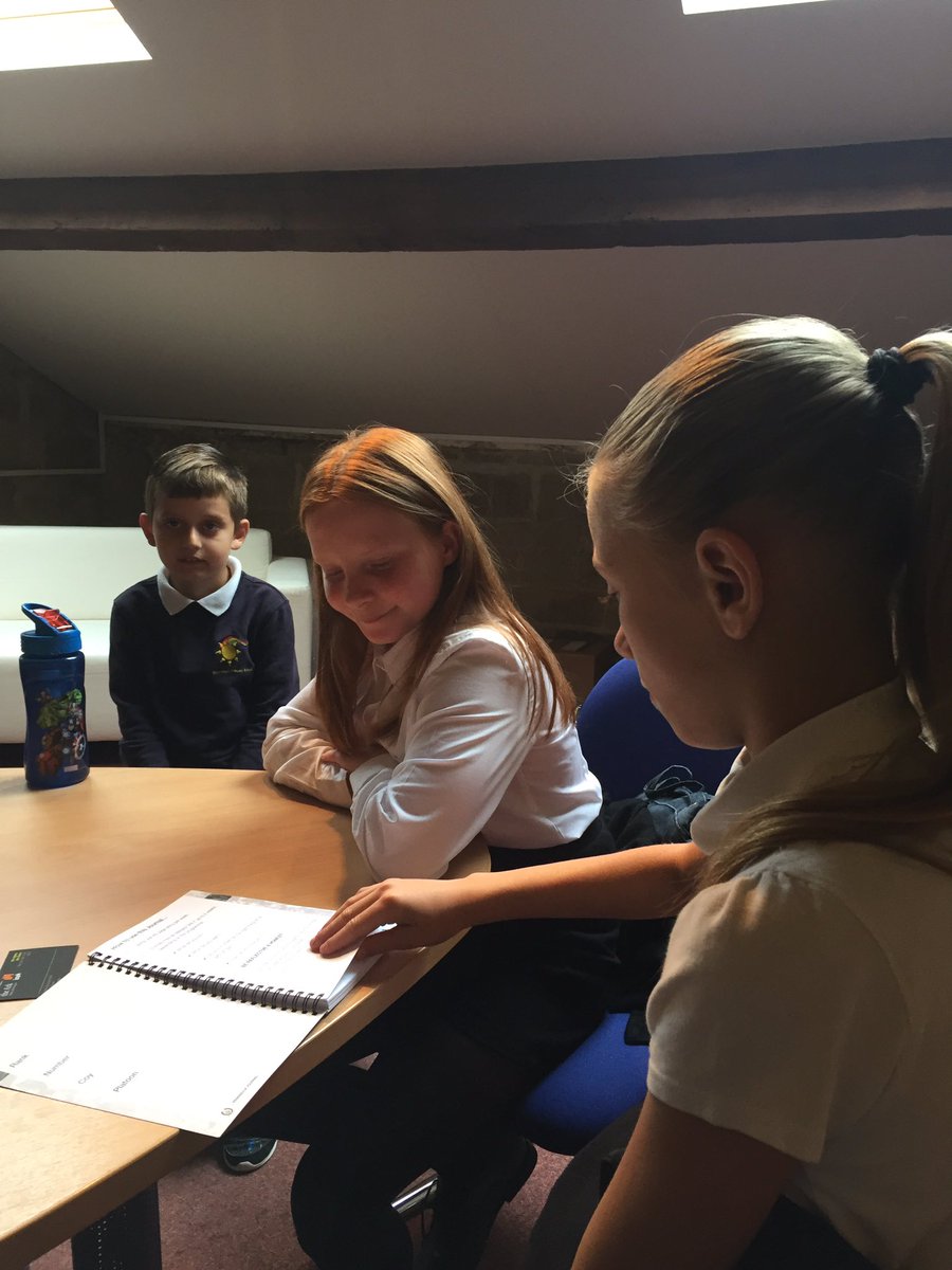 Newlands_PS's tweet photo. Winners of the logo competition and School Council Reps from 4-6 had an important meeting today with #ArkDesign https://t.co/QwCQrerR0V