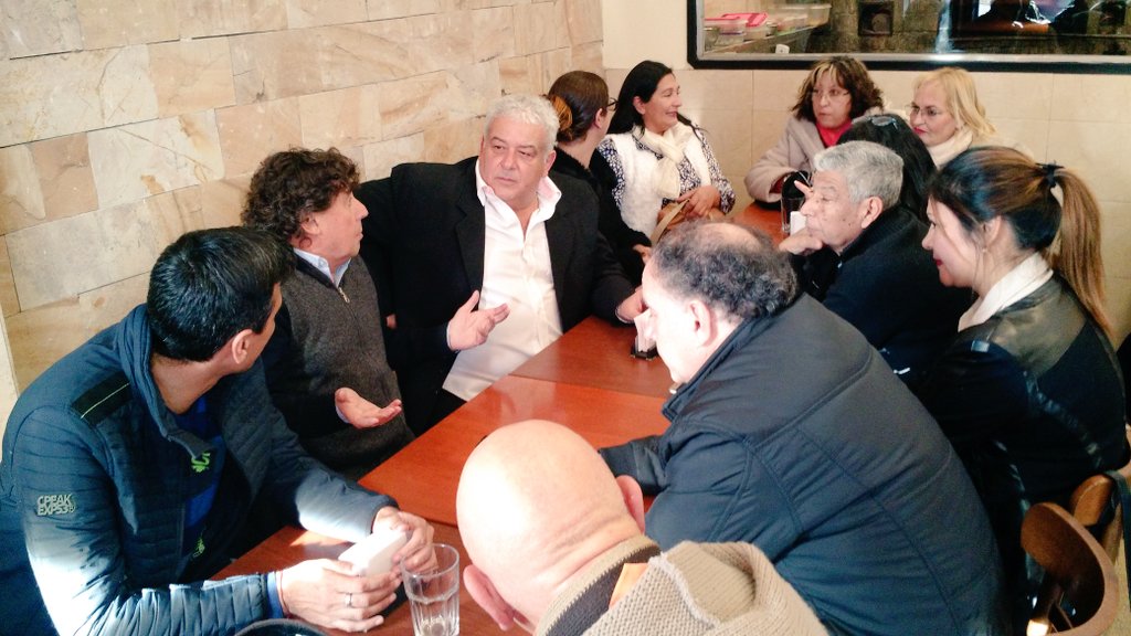 MicheliPablo's tweet photo. #CaminoALasLegislativas con @mariocafiero en #LaMatanza p/charlar sobre su situación y propuestas a plantear. #CREOLaMatanza tiene equipo 💪✊ https://t.co/u30hlaqIrp