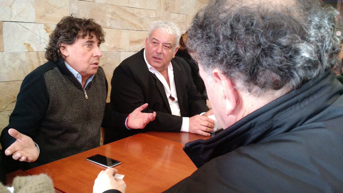MicheliPablo's tweet photo. #CaminoALasLegislativas con @mariocafiero en #LaMatanza p/charlar sobre su situación y propuestas a plantear. #CREOLaMatanza tiene equipo 💪✊ https://t.co/u30hlaqIrp