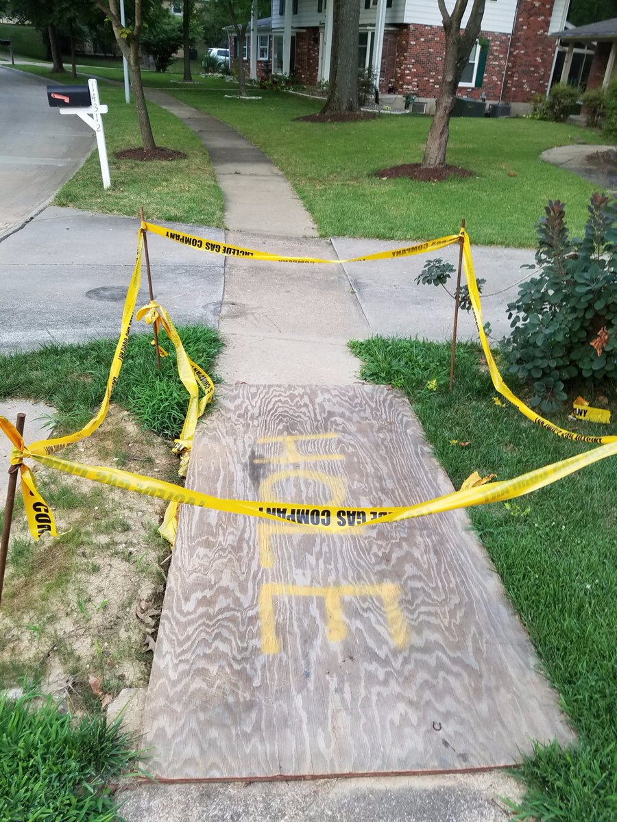 krisdalpiaz's tweet photo. @LacledeGas After about 2 months, multiple phone calls, and conversations with your employees, this hole is still here. Please come fix it. https://t.co/hXf8ubhWHq
