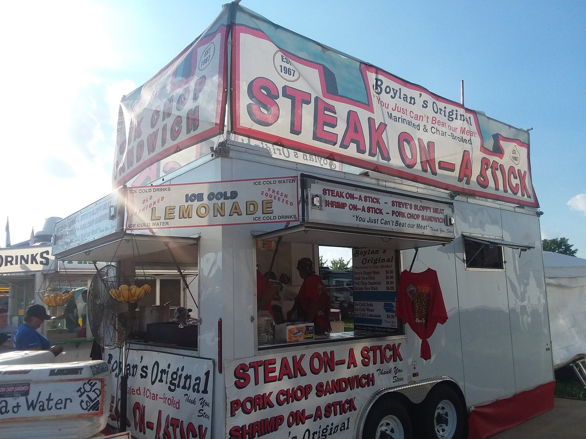 aaron_creed's tweet photo. Fans not partaking in this don't know what they're missing. #SteakOnAStick! https://t.co/HeXh6yFiZe
