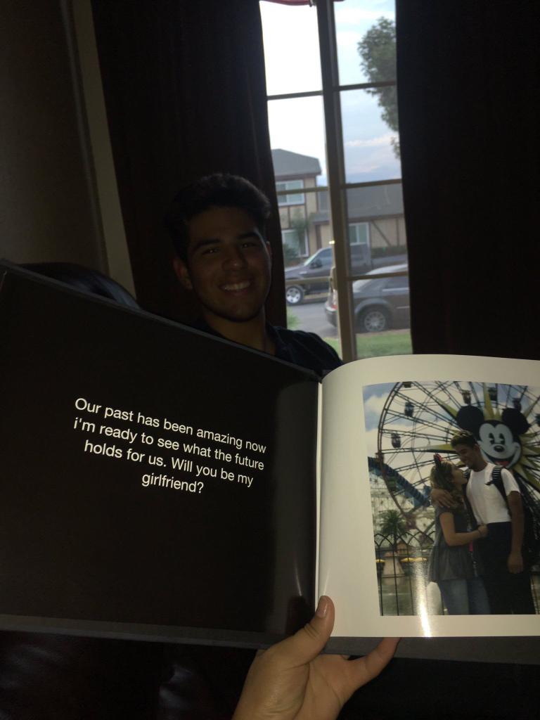 Raine4ver's tweet image. THIS IS SO CUTE 😭❤️