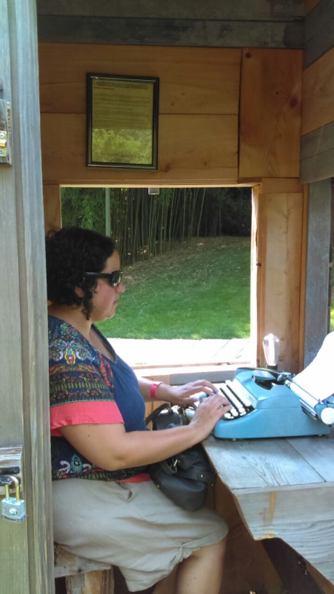 Lisa McTague tweet media