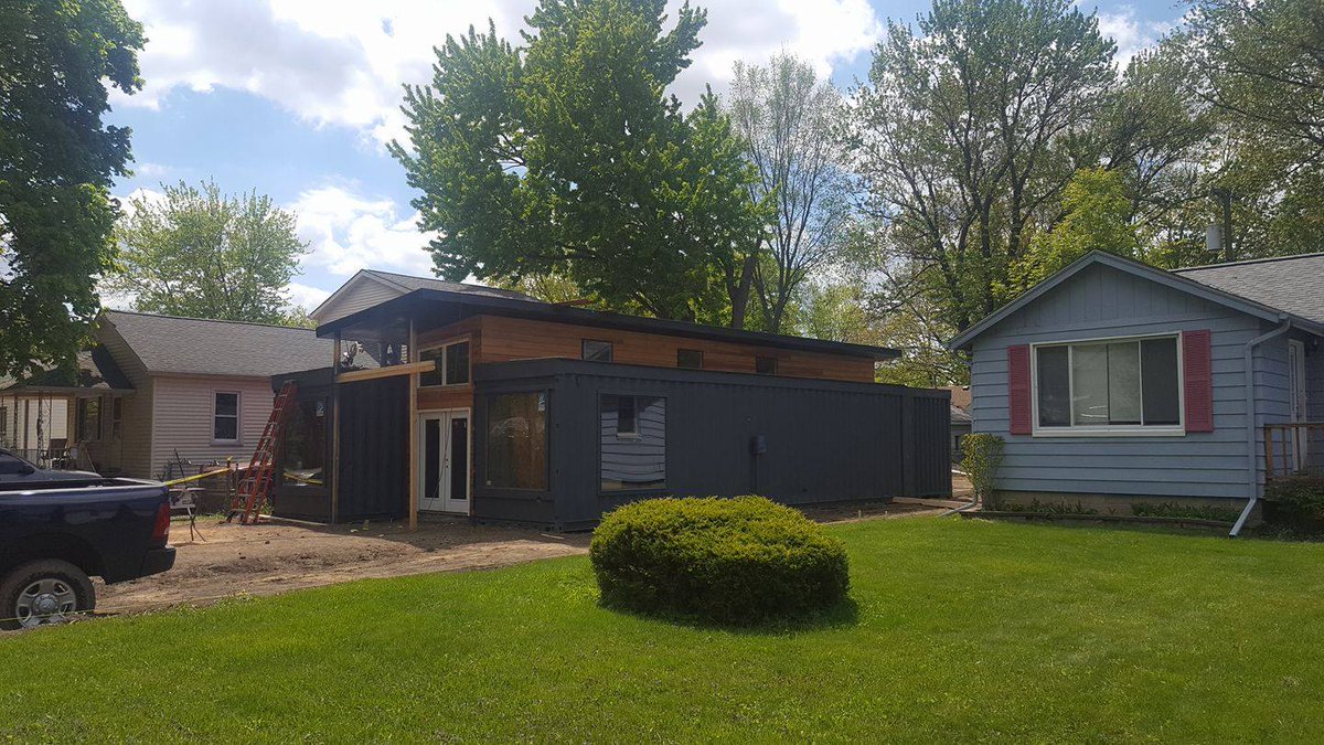 c3venture's tweet photo. The #C3UP crew is hard at work!
This #ContainerHome in #Ferndale is almost finished!
#boxhome #cargocontainer #upcycle #shippingcontainer https://t.co/qWN5W8ybkc