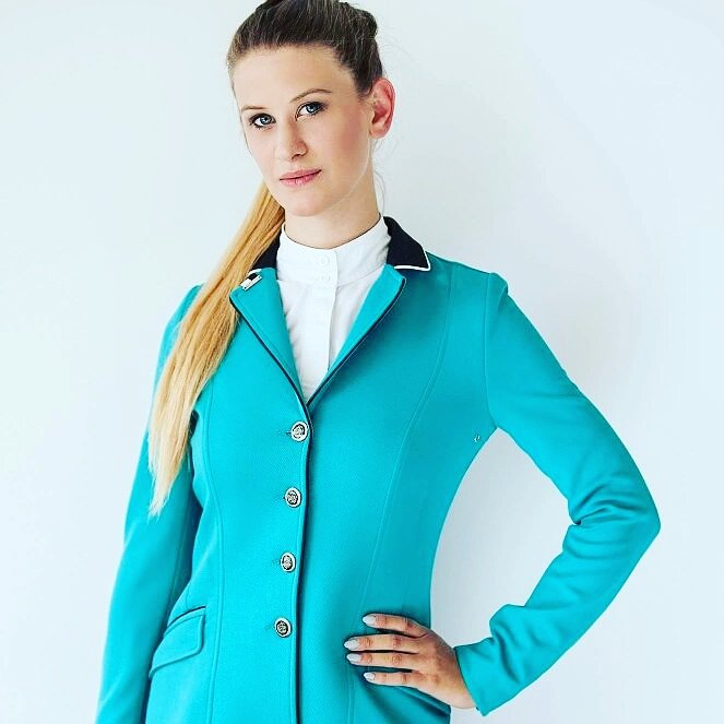 ShowJackets's tweet photo. Laguna #showjacket #equestrian #equestrianstyle #fashionhorse #jumpjackets #SHOWJACKETS #ridersoutfit #ridestyle #showjumper #SHOWJUMPING https://t.co/5xM0BhQfiG