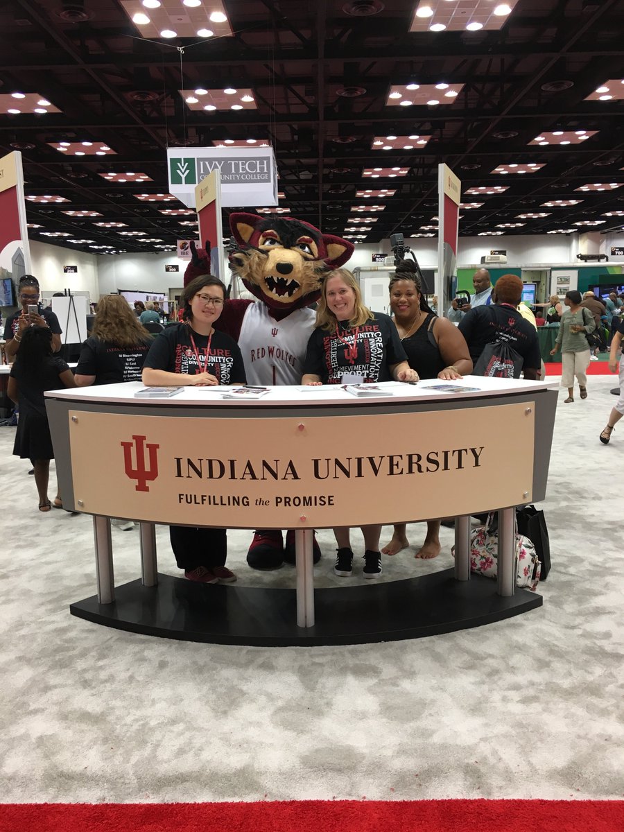 RufusIUE's tweet photo. Representing #RedWolfNation at Indiana Black Expo! #iueast #sc47 https://t.co/1ieroR0LV4