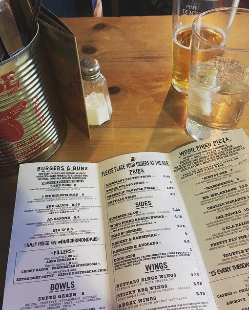Chelt52's tweet photo. Thanks for another great day #chelt52! I can't believe we're already halfway through the week... we're having a pint to celebrate! https://t.co/kCmtS788LO