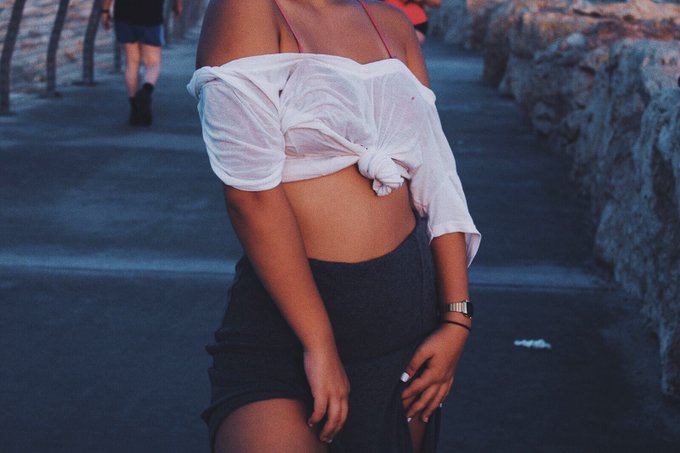 🥀🥀 https://t.co/J4MqoyHtLi<a href="/tag/girl"class="tags"><span>#girl</span></a><a href="/tag/costume"class="tags"><span>#costume</span></a><a href="/tag/trending"class="tags"><span>#trending</span></a><a href="/tag/31daysofhalloween"class="tags"><span>#31daysofhalloween</span></a><a href="/tag/onlyfans"class="tags"><span>#onlyfans</span></a>