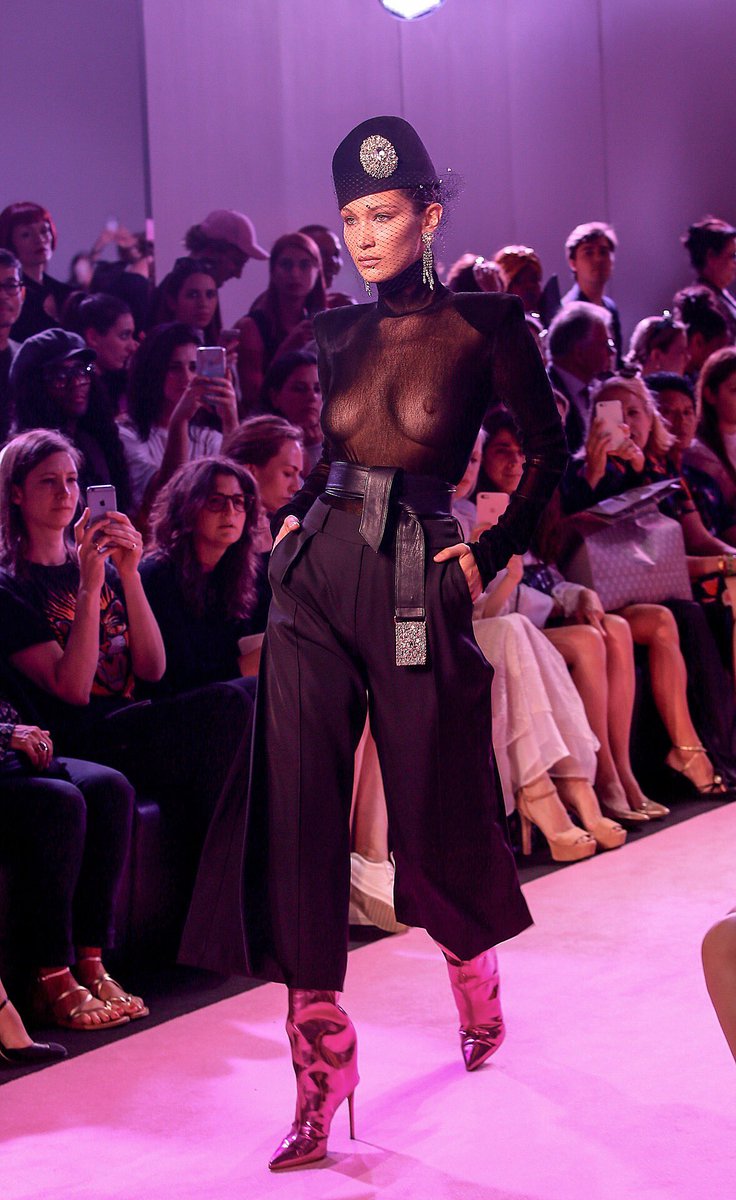 FUCCl's tweet photo. Vauthier. https://t.co/P2P4hce01K