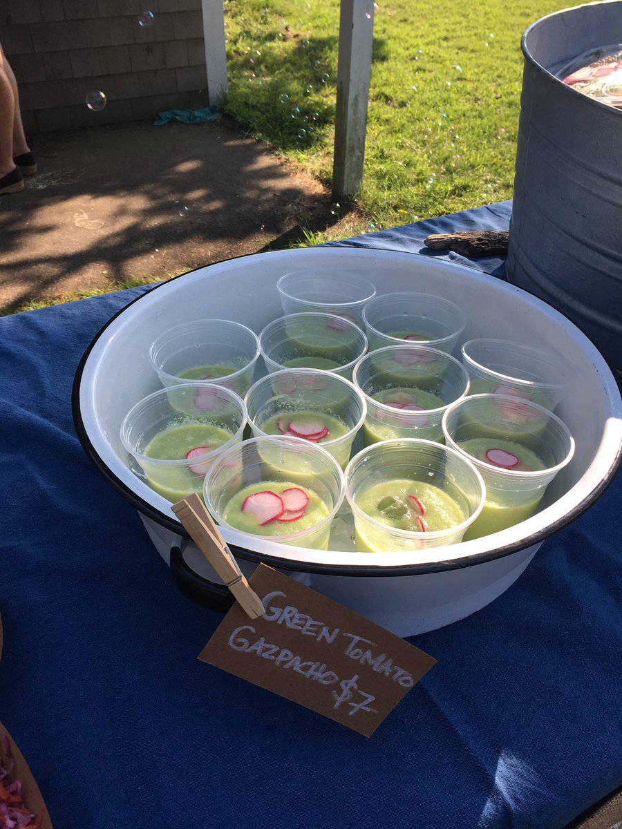 TMVFF's tweet photo. We're gearing up for another yummy #DriftwoodKitchen dinner 😋 Come eat and enjoy! @IAmNotYourNegro begins at 8 PM. #TheMVFF @mvtweets https://t.co/J8ki63RbPr